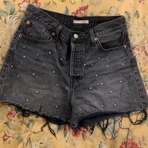 Levi’s Wedgie short with studs